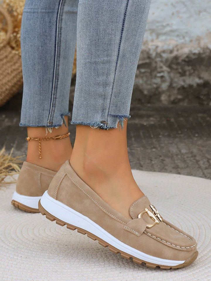 Ellie | Mocasines Planos con Detalle Metálico - Caqui
