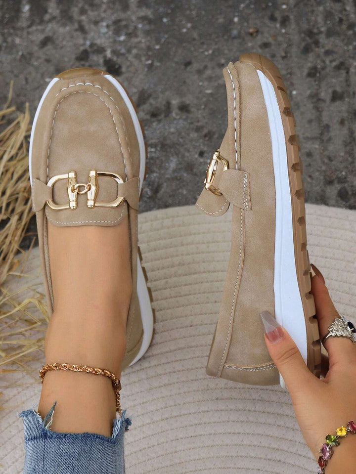 Ellie | Mocasines Planos con Detalle Metálico - Negro