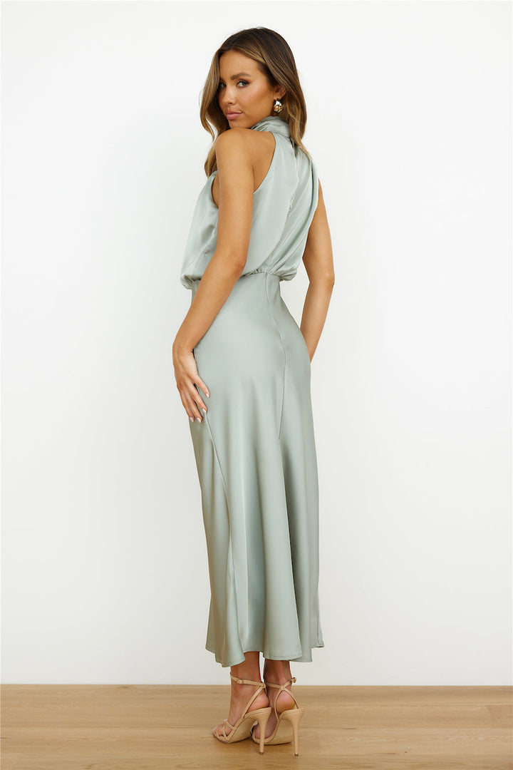 MARIANA | Vestido con escote americano