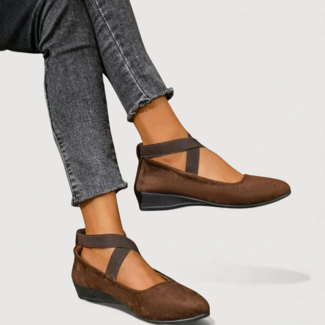 Livia | Zapatos Cómodos con Correa Cruzada - Negro