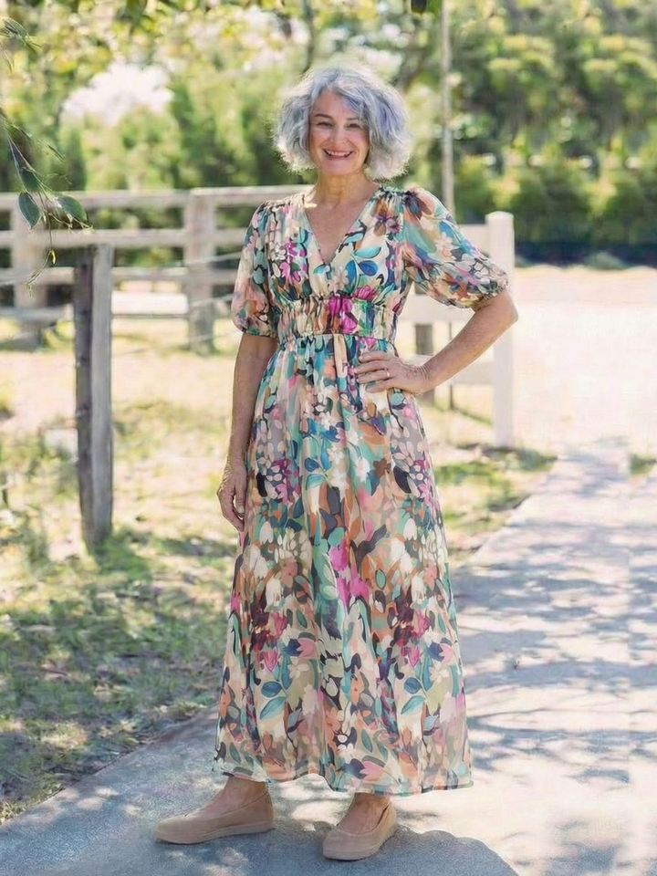 Vestido midi con escote en V y mangas cortas fruncido en la cintura Eulalie - Juliaver Madrid (vista 4)