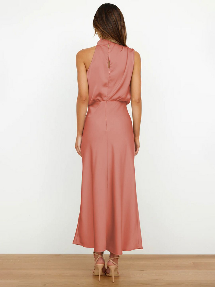 MARIANA | Vestido con escote americano