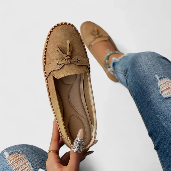 Emmaleigh | Mocasines Ortopédicos con Lazo y Pompones - Gris