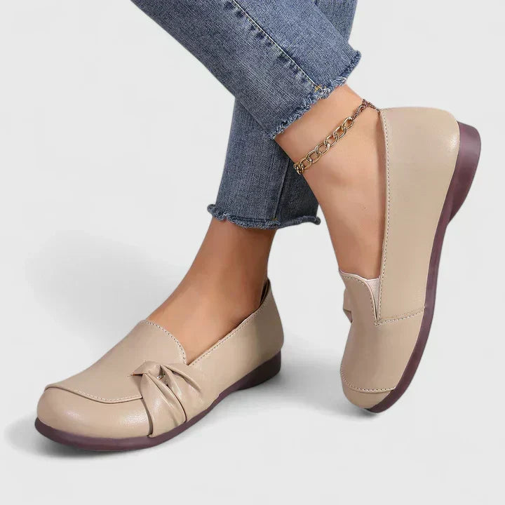 Iva | Mocasines Elegantes y Cómodos - Negro