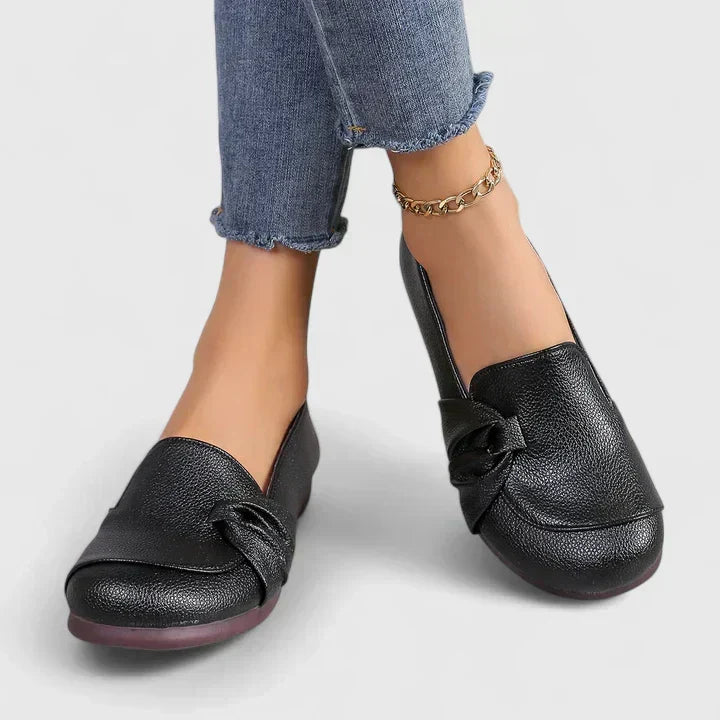 Iva | Mocasines Elegantes y Cómodos - Negro