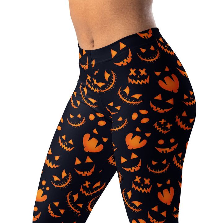 Leggings de Halloween Calabazas y Gatos con estampado de calabazas y gatos negros – imagen 10
